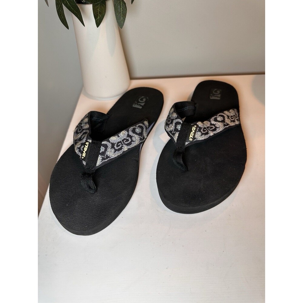 Teva Mush II Black Patterned Strap Thong Flip Flops Sandals Women's Size 9